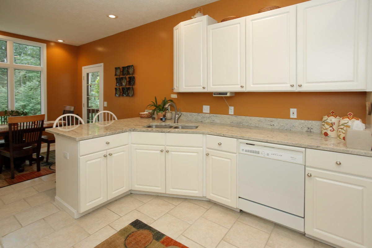 6457 North Sprinkle Road Kalamazoo, MI 49004 - Photo 7 of 62 15045359_07