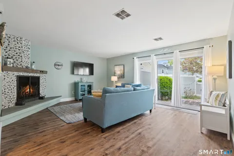 $499,999 | 92 Limewood Avenue, Unit C4, Branford, CT 06405