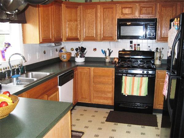 160 Chace Road Freetown, MA 02717 - Photo 2 of 27 Gallery Image 2
