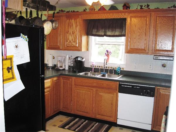 160 Chace Road Freetown, MA 02717 - Photo 3 of 27 Gallery Image 3