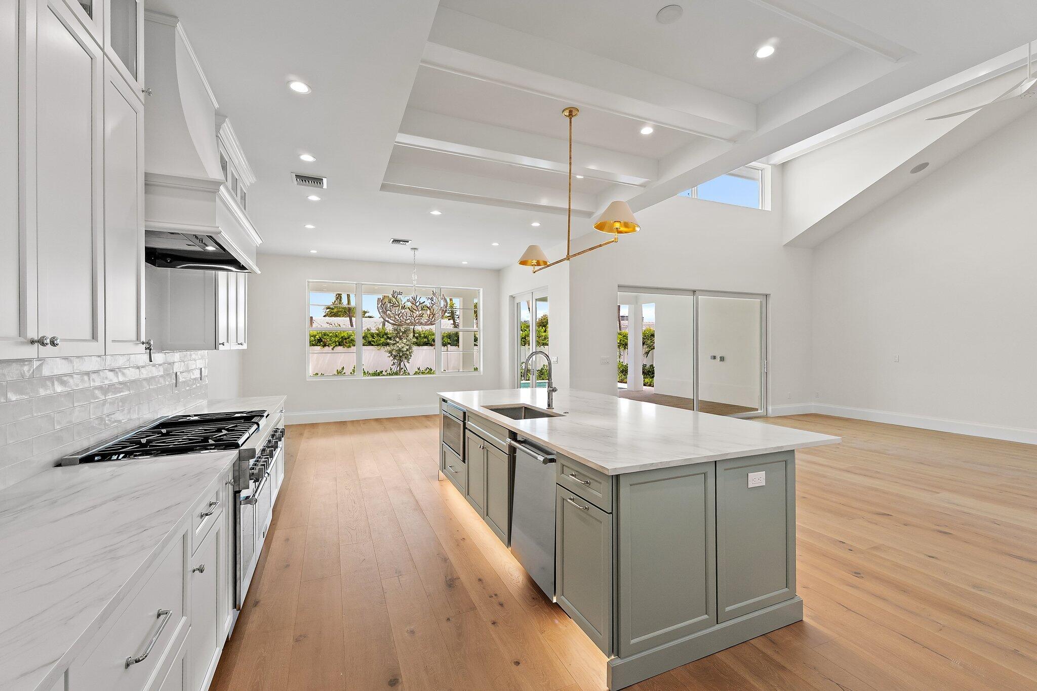 131 Dory Road South North Palm Beach, FL 33408 - Photo 10 of 80 Kitchen 5