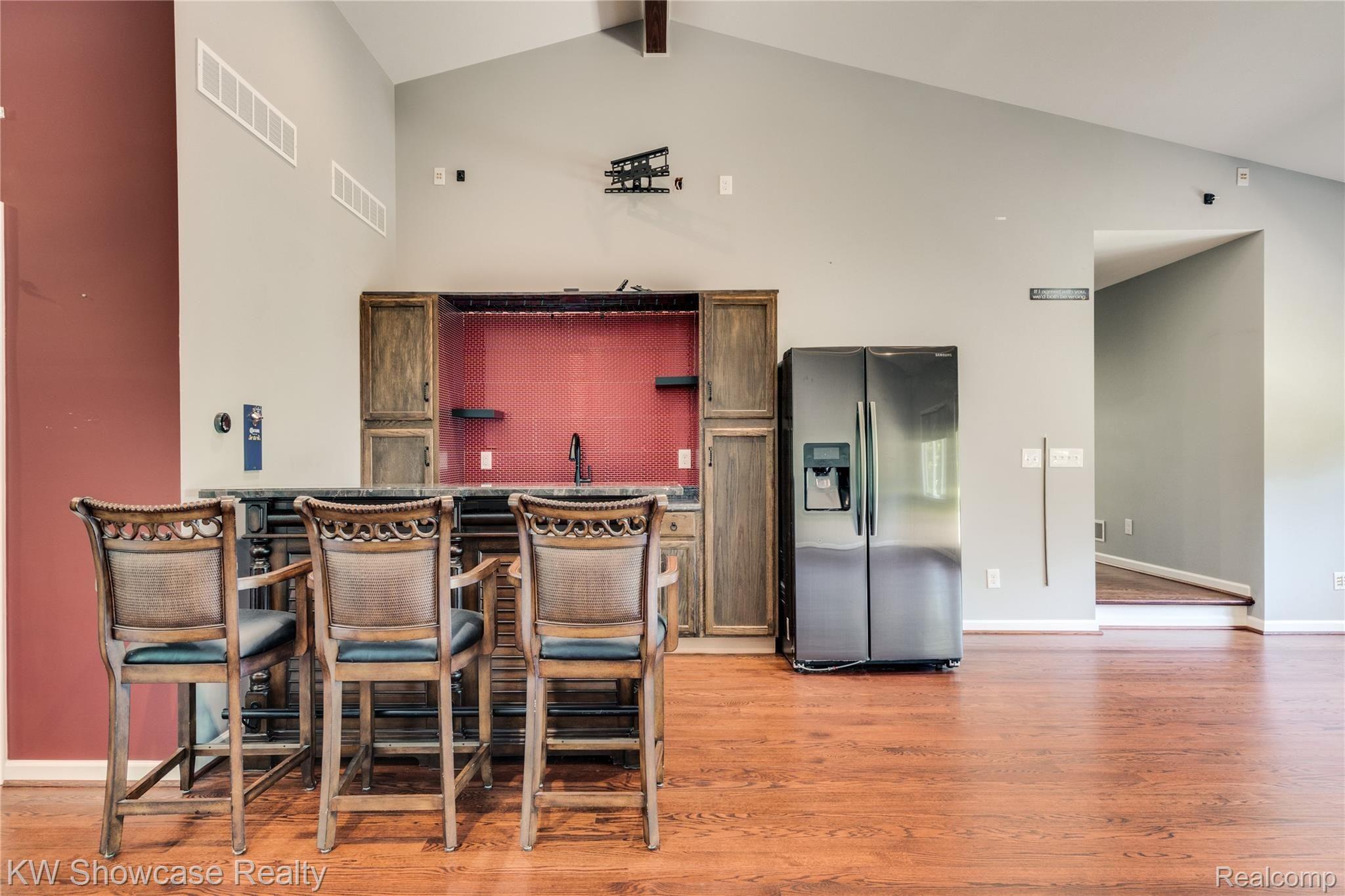 1526 Merry Road Waterford, MI 48328 - Photo 38 of 66 Interiors (34 of 54).jpg