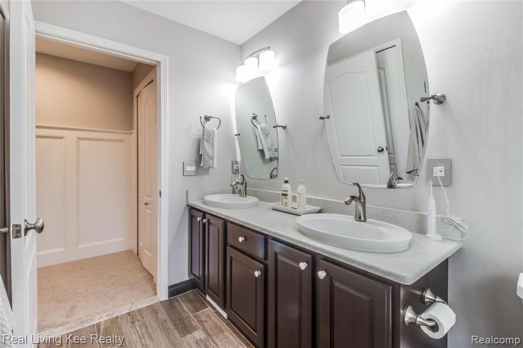 1604 Chase Drive Rochester, MI 48307 - Photo 41 of 47