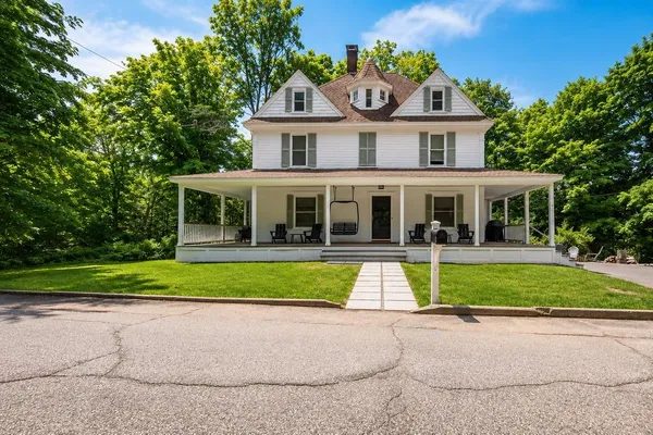 $950,000 | 50 Central Street, Sunapee, NH 03782