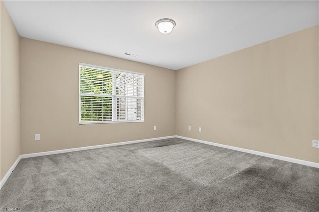 3837 Copperfield Court High Point, NC 27265 - Photo 19 of 42