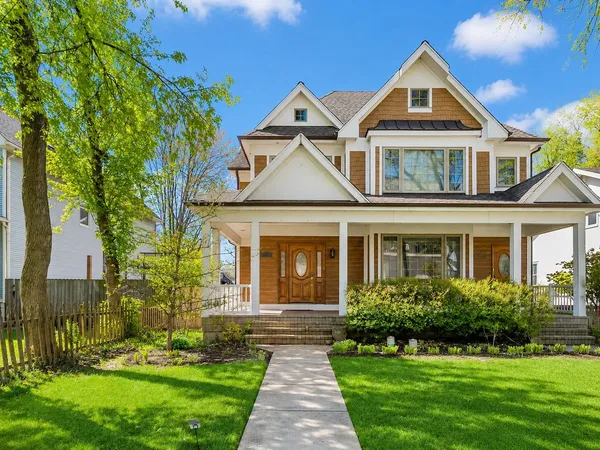 $4,200 | 1759 Dewes Street, Glenview, IL 60025
