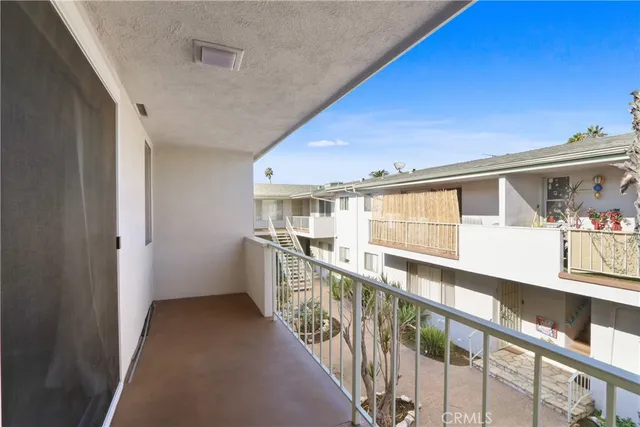 $425,000 | 840 Cedar Avenue, Unit 20, Long Beach, CA 90813