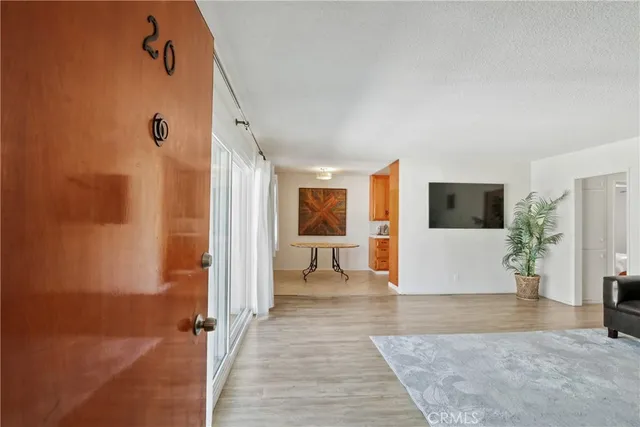 $425,000 | 840 Cedar Avenue, Unit 20, Long Beach, CA 90813
