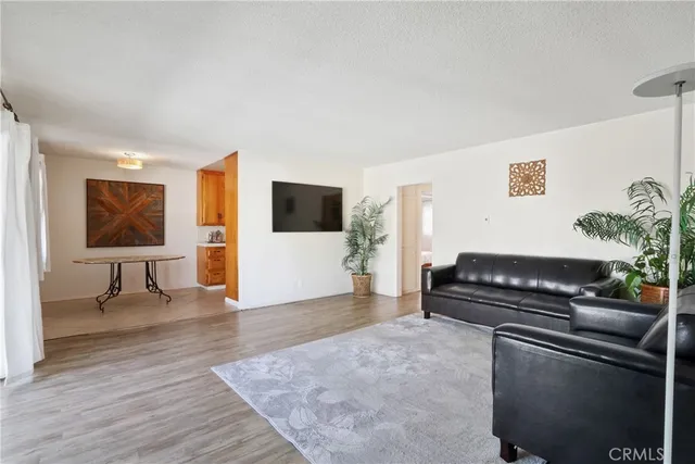 $425,000 | 840 Cedar Avenue, Unit 20, Long Beach, CA 90813