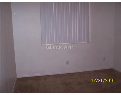 173 Ridge Crossing Avenue Henderson, NV 89002 - Photo 9 of 11 1st Floor Plan.