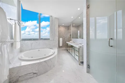 $23,990,000 | 17475 Collins Avenue, Unit PH3201, Sunny Isles Beach, FL 33160