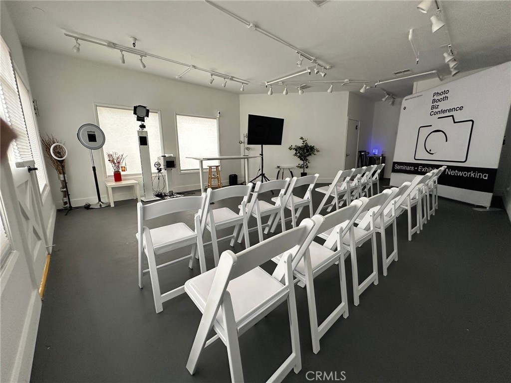 7561 Center Avenue, Unit 15 Huntington Beach, CA 92647 - Photo 1 of 6