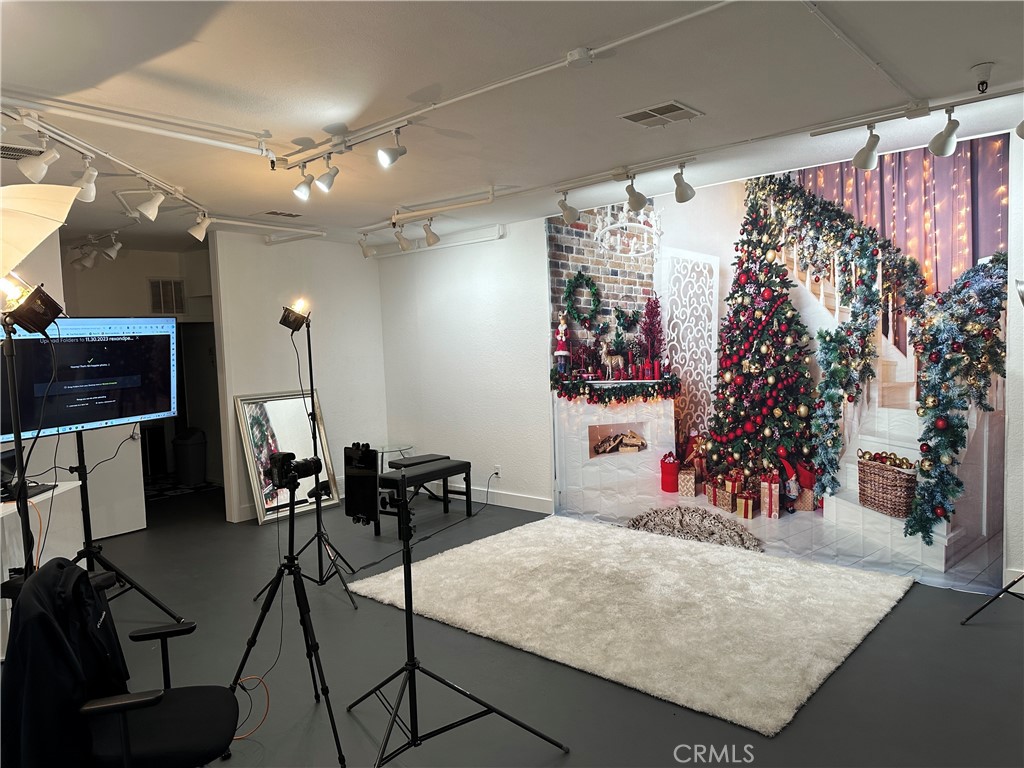 7561 Center Avenue, Unit 15 Huntington Beach, CA 92647 - Photo 2 of 6