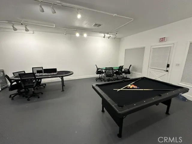 $2,200 | 7561 Center Avenue, Unit 15, Huntington Beach, CA 92647