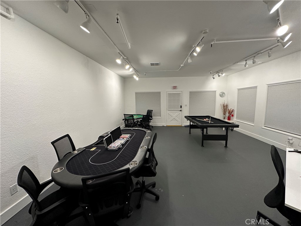 7561 Center Avenue, Unit 15 Huntington Beach, CA 92647 - Photo 4 of 6