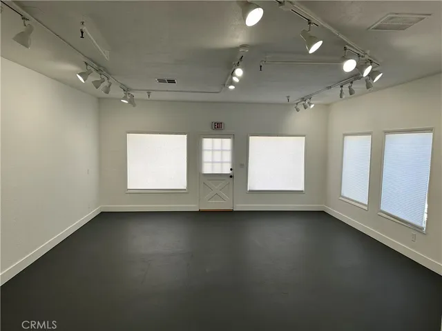 $2,200 | 7561 Center Avenue, Unit 15, Huntington Beach, CA 92647