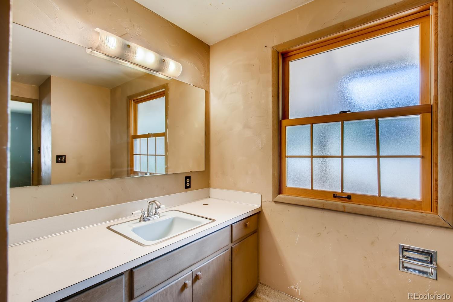 14575 Crabapple Road Golden, CO 80401 - Photo 8 of 21 Gallery Image 8