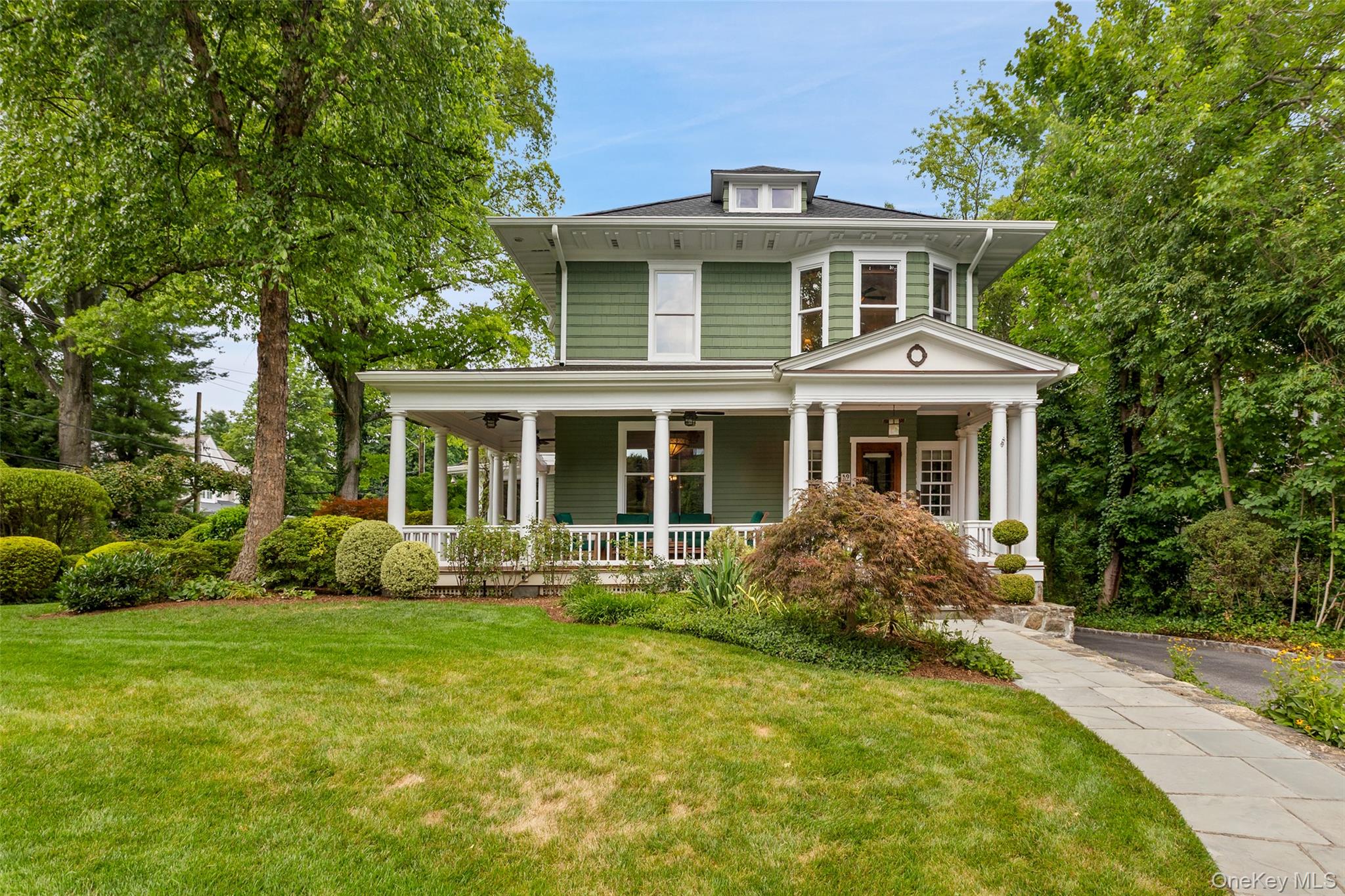 32 Lynden Street Rye, NY 10580 - Photo 1 of 46 Gallery Image 1