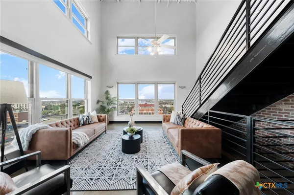 $875,000 | 219 South 4th Street, Unit 608, Waco, TX 76701