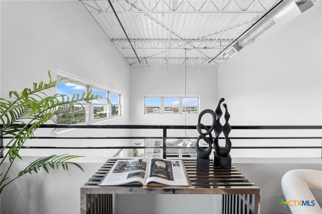 219 South 4th Street, Unit 608 Waco, TX 76701 - Photo 20 of 42 a view of entryway and kitchen