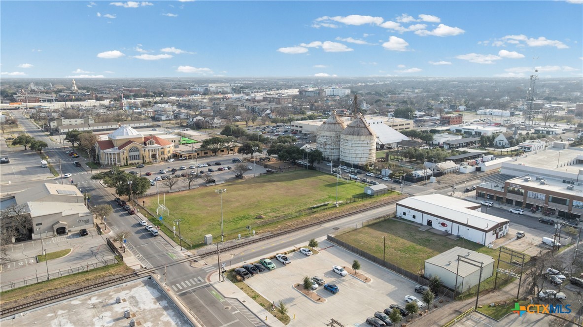219 South 4th Street, Unit 608 Waco, TX 76701 - Photo 38 of 42