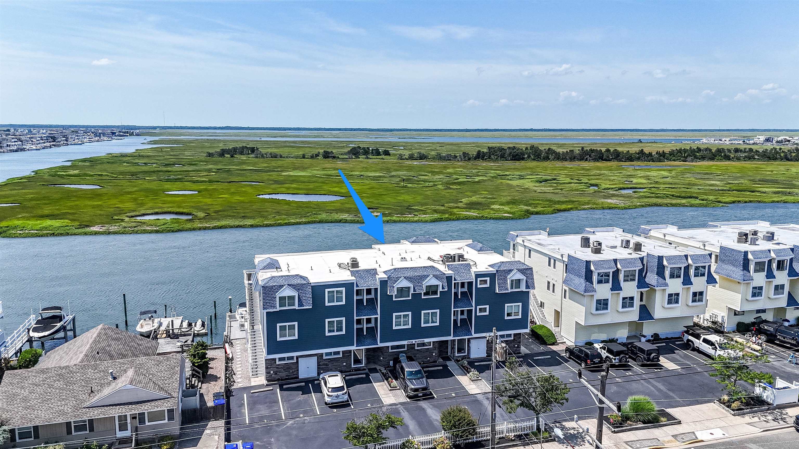 1708 Ocean Drive, Unit 6 Avalon, NJ 08202 - Photo 1 of 18 a view of a city