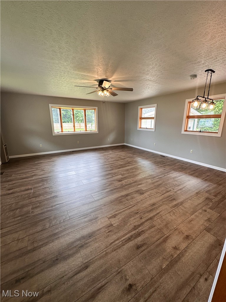 311 Hale Road Painesville, OH 44077 - Photo 13 of 32 Gallery Image 13