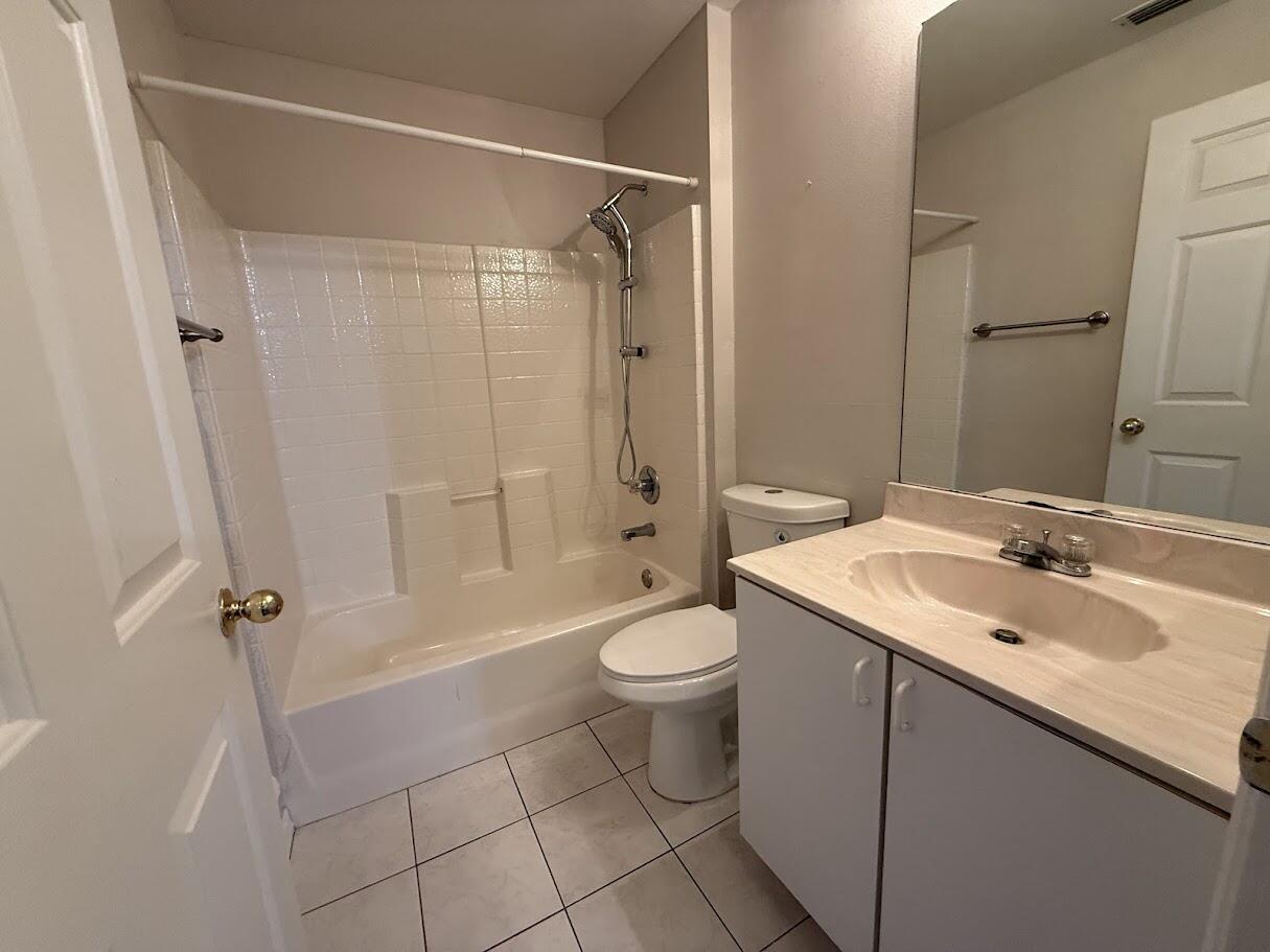 1772 Southwest Bonanza Street Port St. Lucie, FL 34953 - Photo 29 of 34 IMG_2855