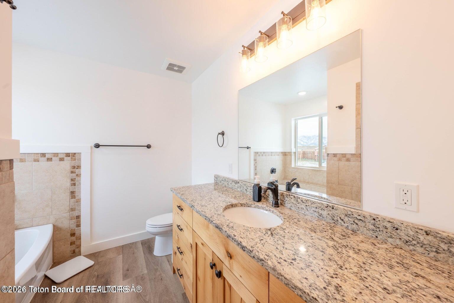 330 Wright Street Thayne, WY 83127 - Photo 11 of 25 IMG_5937