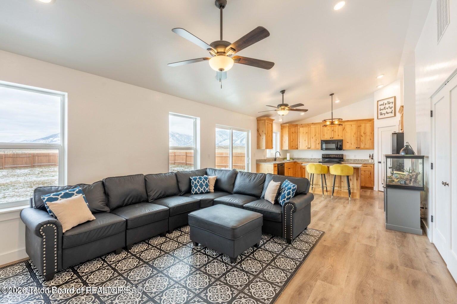 330 Wright Street Thayne, WY 83127 - Photo 18 of 25 IMG_5933