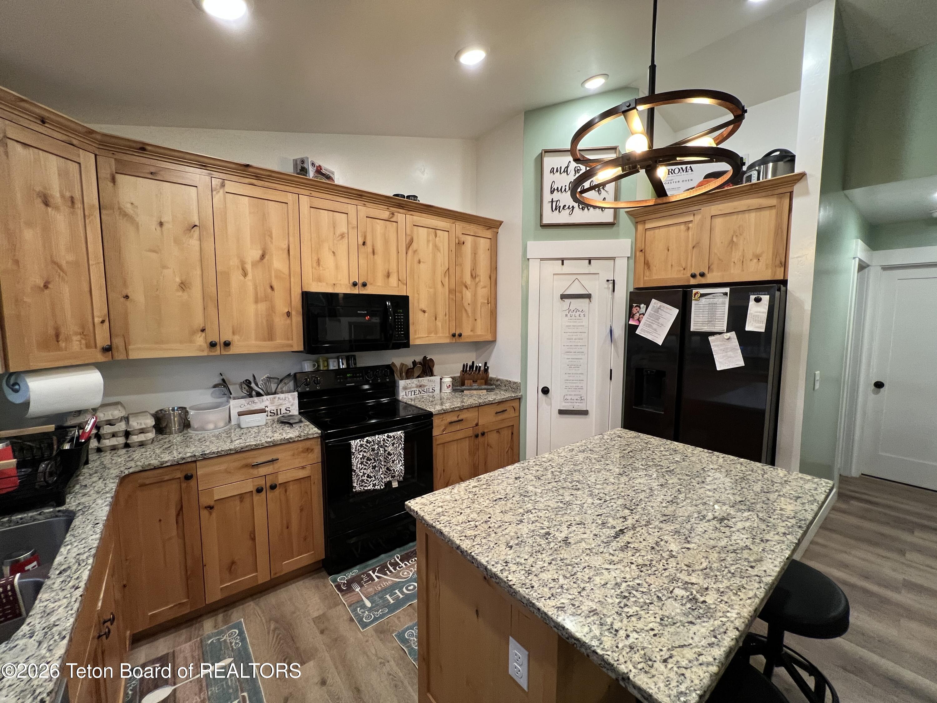 330 Wright Street Thayne, WY 83127 - Photo 4 of 25 IMG_6178