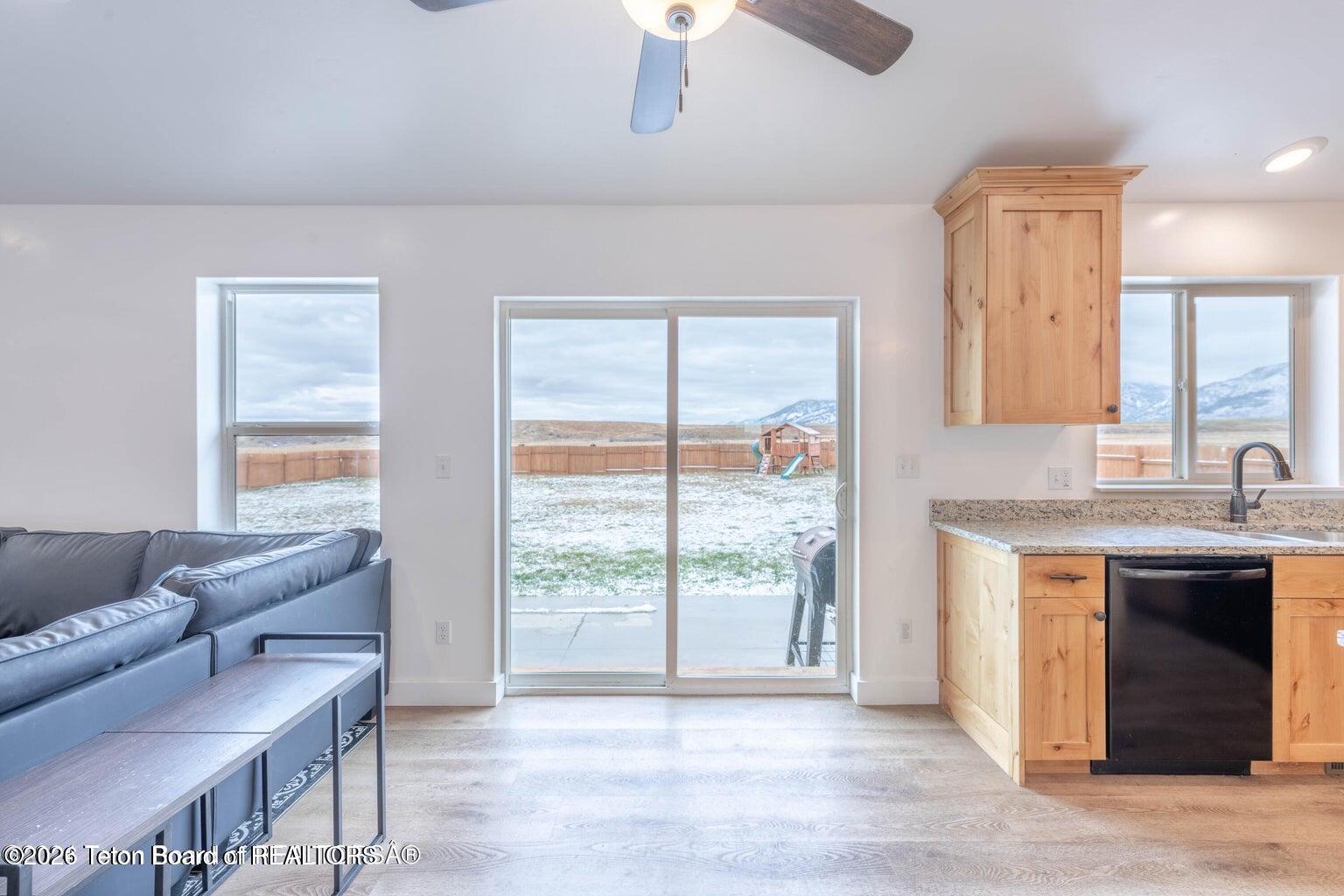 330 Wright Street Thayne, WY 83127 - Photo 7 of 25 IMG_5930