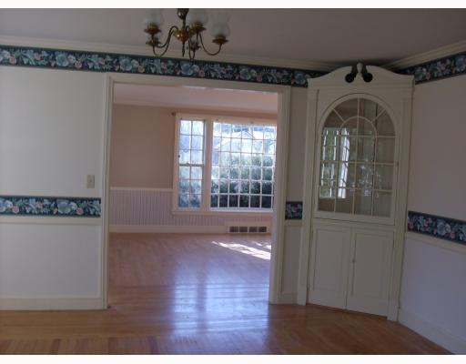 5 Bryant Road Cranston, RI 02910 - Photo 4 of 9 Dining Room.