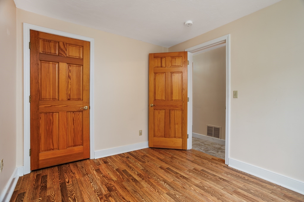212 Ridgefield Circle, Unit 212B Clinton, MA 01510 - Photo 22 of 42