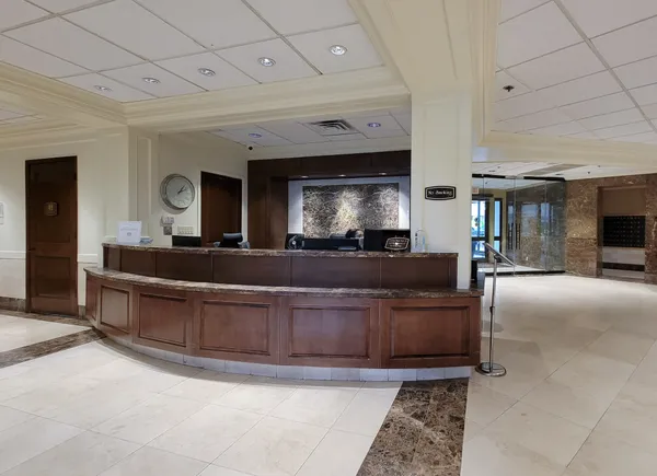 $2,200 | 3525 Sage Road, Unit 515, Houston, TX 77056