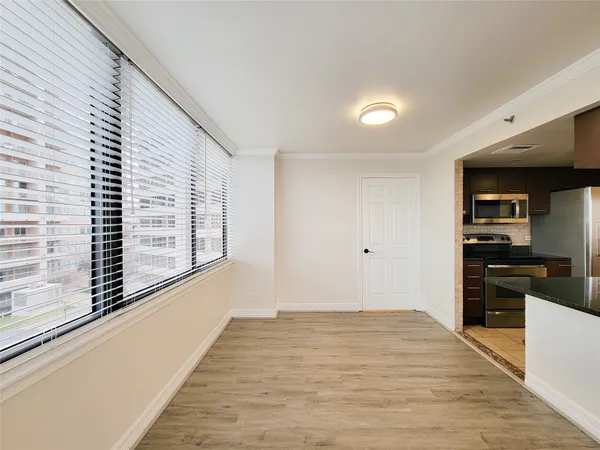 $2,200 | 3525 Sage Road, Unit 515, Houston, TX 77056