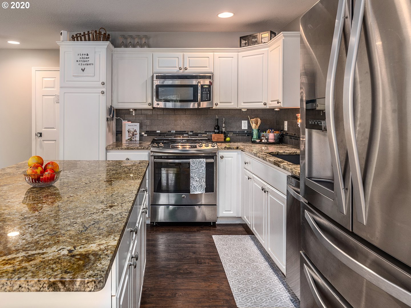 22050 Southwest Grahams Ferry Road Tualatin, OR 97062 - Photo 8 of 27 Kitchen