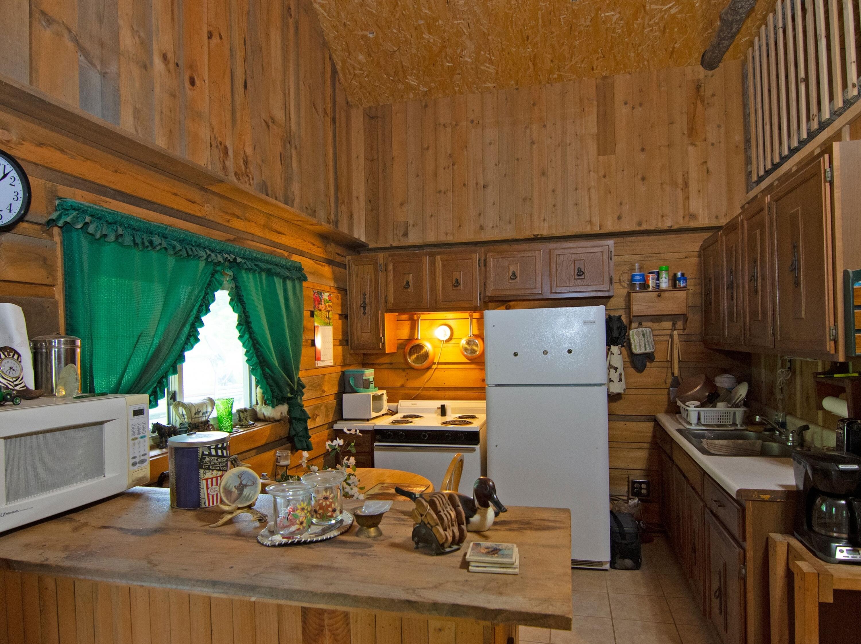 2319 New River Road Hinton, WV 25951 - Photo 15 of 31 Gallery Image 15
