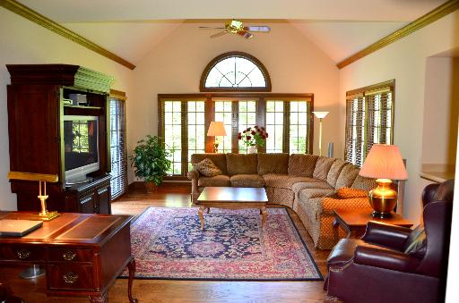 301 Ridge Road Barrington Hills, IL 60010 - Photo 8 of 16