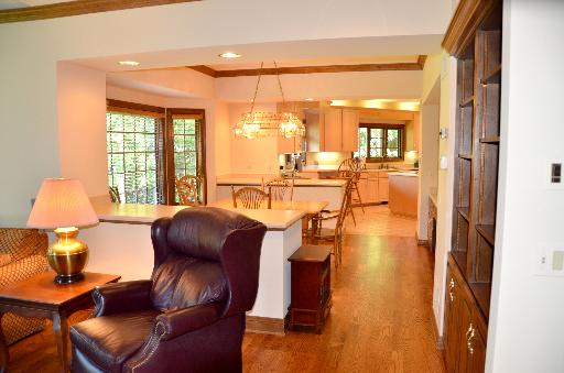 301 Ridge Road Barrington Hills, IL 60010 - Photo 9 of 16