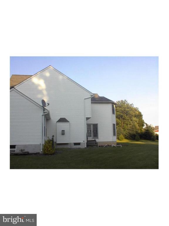932 Pine Hill Road Lititz, PA 17543 - Photo 12 of 25