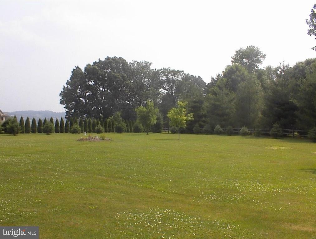 932 Pine Hill Road Lititz, PA 17543 - Photo 18 of 25