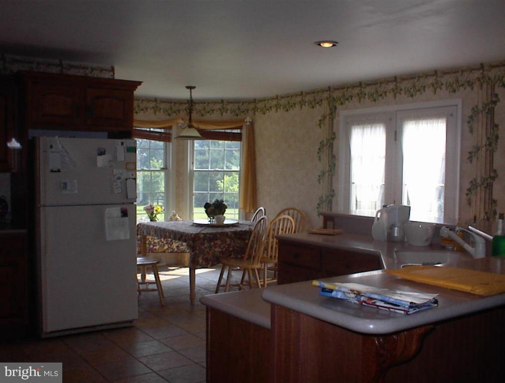 932 Pine Hill Road Lititz, PA 17543 - Photo 7 of 25