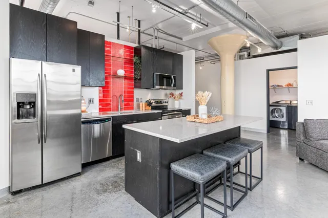 $390,000 | 730 Northeast Stinson Boulevard, Unit 314, Minneapolis, MN 55413