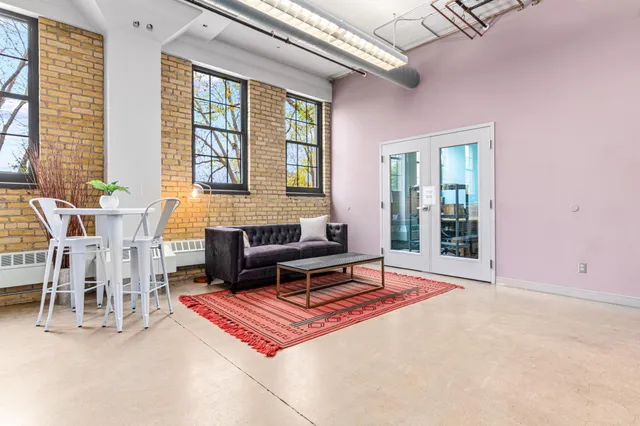 $390,000 | 730 Northeast Stinson Boulevard, Unit 314, Minneapolis, MN 55413