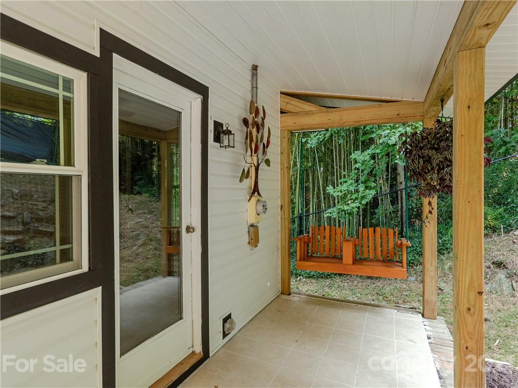 85 Elliot Ridge Lane Hendersonville, NC 28792 - Photo 17 of 24 Gallery Image 17