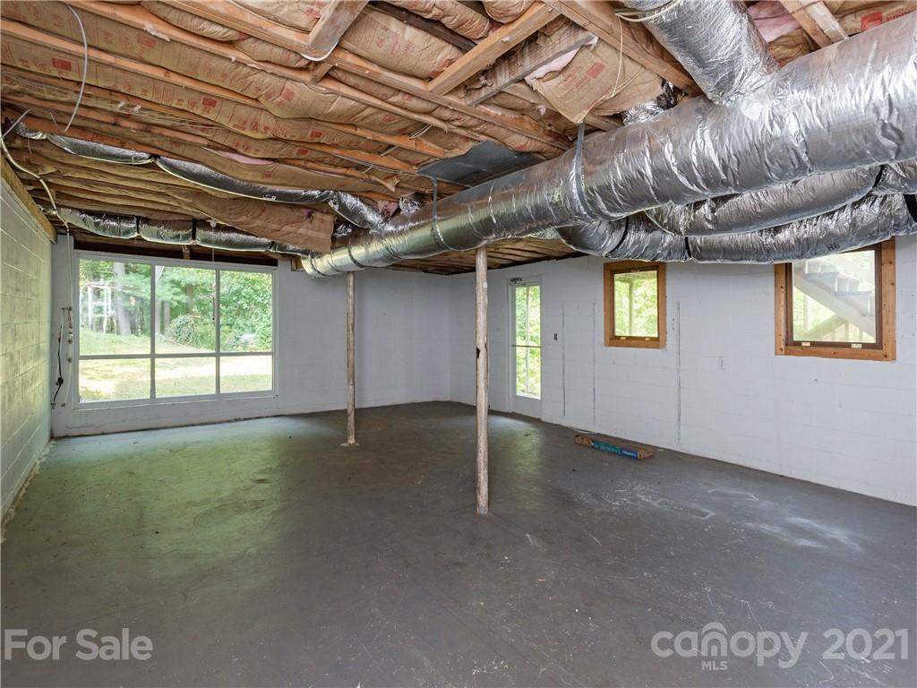 85 Elliot Ridge Lane Hendersonville, NC 28792 - Photo 21 of 24 Gallery Image 21