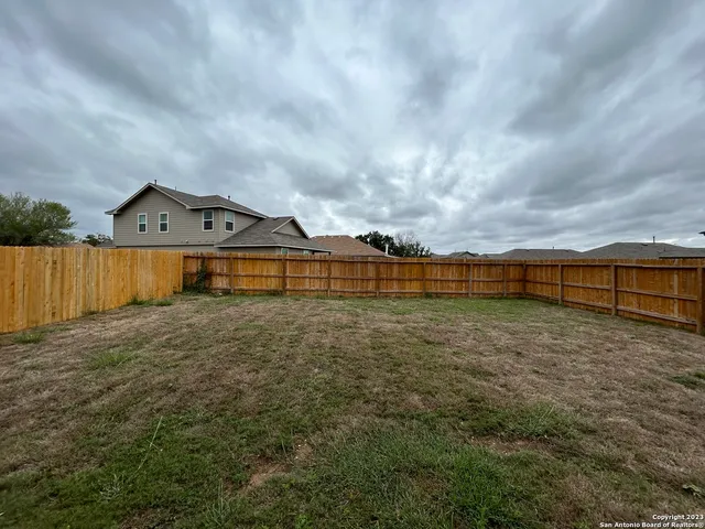 $1,725 | 8215 Falcon Meadow Drive, Converse, TX 78109