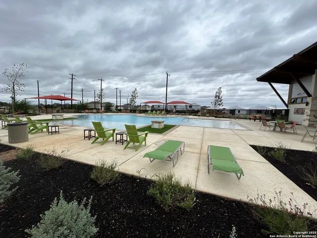 $1,725 | 8215 Falcon Meadow Drive, Converse, TX 78109