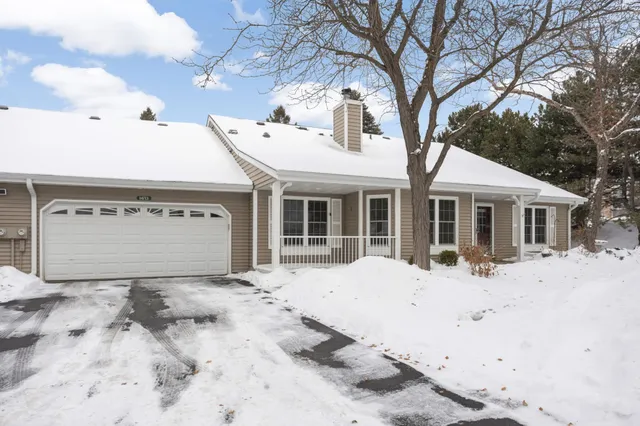 $265,000 | 14713 Oak Run Lane, Burnsville, MN 55306